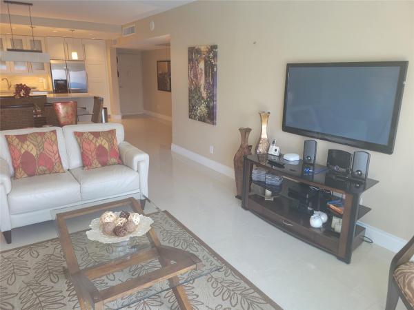 Ocean Reserve, 19370 Collins Ave #1218, Sunny Isles Beach, Florida 33160, image 2