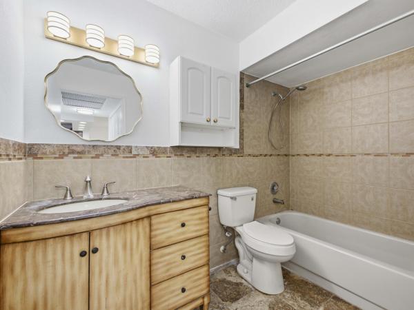 Town Villas At Moon Lake, 9160 Fairbanks Ln #8, Boca Raton, Florida 33496, image 1