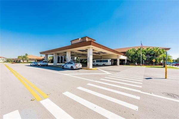 Cambridge At Century Village, 1351 SW 125th Ave #106S, Pembroke Pines, Florida 33027, image 2