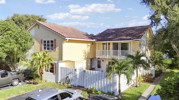 Sea Brook Place, 232 Seabreeze Cir, Jupiter, Florida 33477, image 1