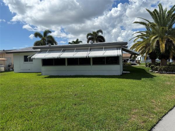 Mainlands Of Tamarac Lakes, 4605 NW 49th St, Tamarac, Florida 33319, image 3