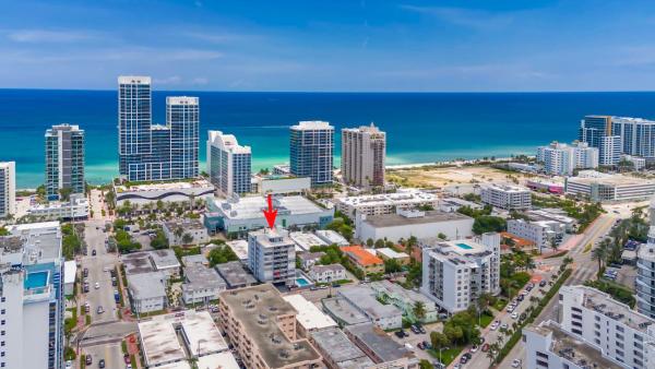 Villa Royal, 6855 Abbott Ave #204, Miami Beach, Florida 33141, image 1