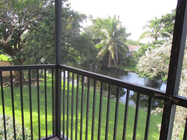 9389 NW 1st Ct #201, Pembroke Pines, Florida 33024, image 2