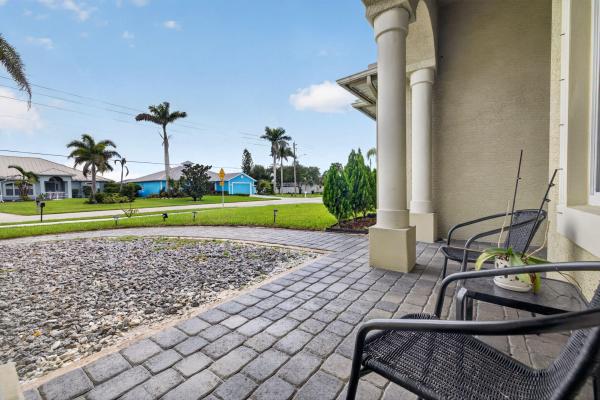 Hidden Oaks, 1402 SW Abingdon Ave, Port St. Lucie, Florida 34953, image 1