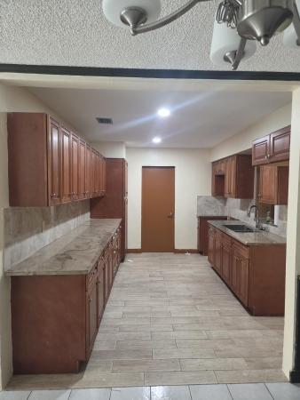Bonnie Loch, 431 NW 42nd St, Deerfield Beach, Florida 33064, image 2