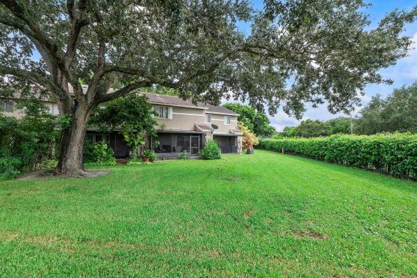Hamptons Townhomes, 1469 Sussex Dr, North Lauderdale, Florida 33068, image 3