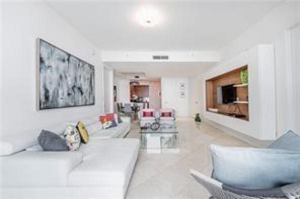 Trump Palace, 18101 Collins Ave #1604, Sunny Isles Beach, Florida 33160, image 1