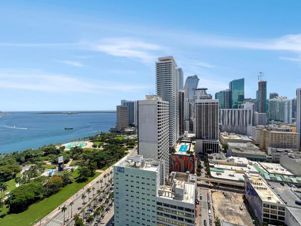 Vizcayne North, 244 Biscayne Blvd #3005, Miami, Florida 33132, image 1