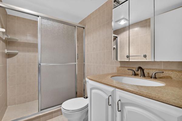 750 NE 199th St #204H, Unincorporated Dade County, Florida 33179, image 3