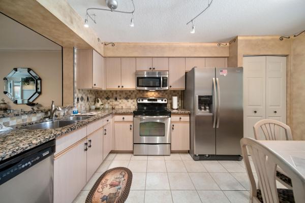 Huntington Pointe, 6037 Pointe Regal Cir #307, Delray Beach, Florida 33484, image 1
