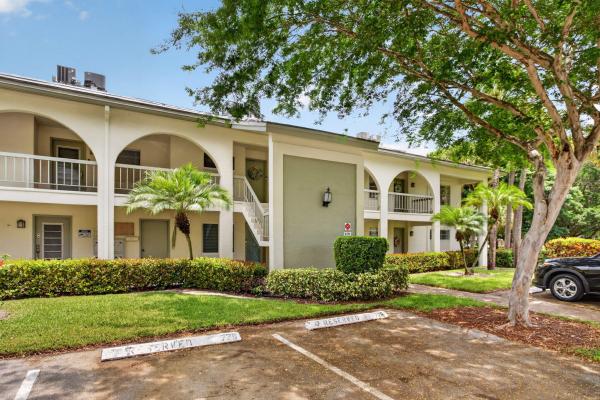 Bahama Village, 1211 Bahama Bnd #F2, Coconut Creek, Florida 33066, image 2