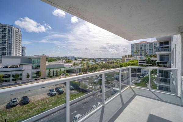 The Berkley South, 3015 N Ocean Blvd #5G, Fort Lauderdale, Florida 33308, image 2