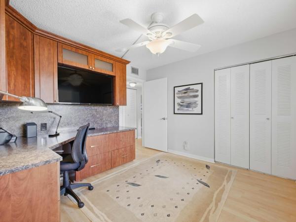 Huntington Lakes 2, 7145 Huntington Ln #205, Delray Beach, Florida 33446, image 1