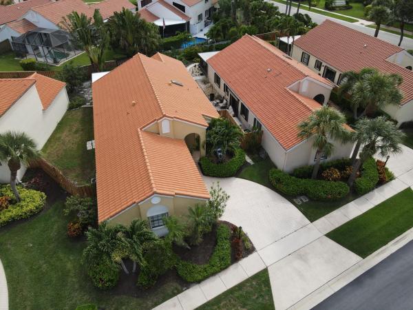 La Lique At Crystal Pointe, 2668 La Lique Cir, Palm Beach Gardens, Florida 33410, image 1