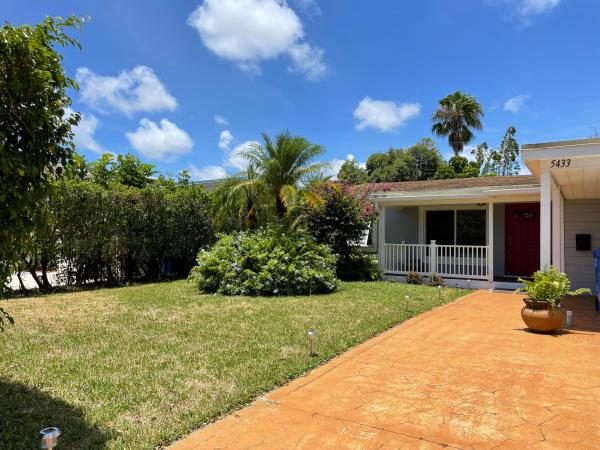 North Andrews Terrace, 5433 NE 5th Ave, Oakland Park, Florida 33334, image 1