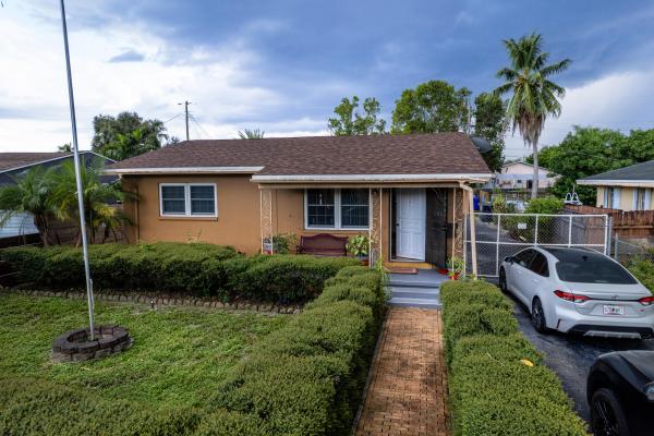 Hollywood Park, 2310 Scott St, Hollywood, Florida 33020, image 1