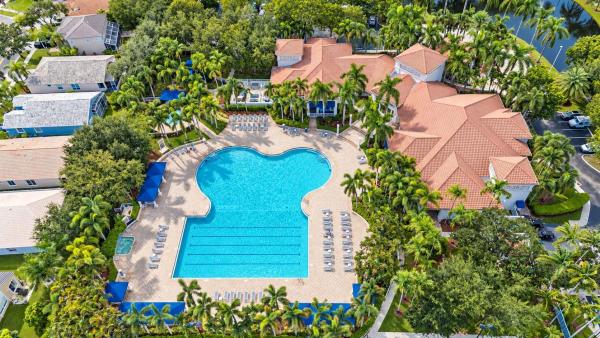 Clubside, 1551 NW 132nd Ave, Pembroke Pines, Florida 33028, image 1