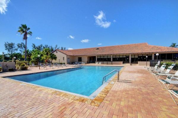 8320 Waterline Dr #202, Boynton Beach, Florida 33472, image 1