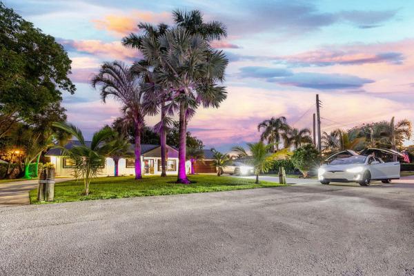 Lake Clarke Manor, 2024 Palmetto Rd, West Palm Beach, Florida 33406, image 1