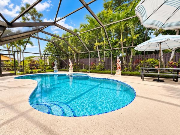 South Shore Of Wellington, 1402 The 12th Fairway, Wellington, Florida 33414, image 1