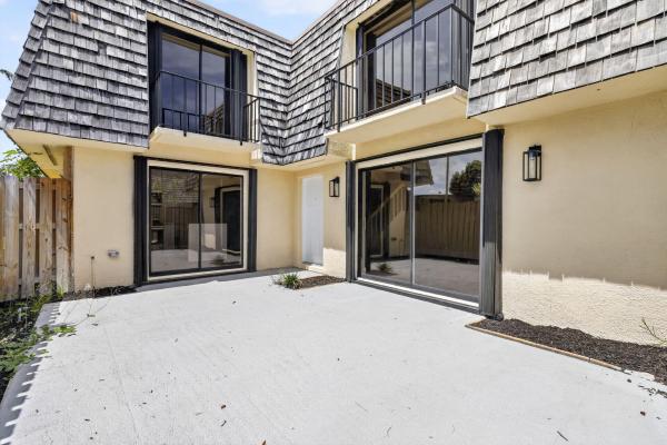 Lakewood Of Palm Springs, 126 Lake Arbor Dr, Palm Springs, Florida 33461, image 1