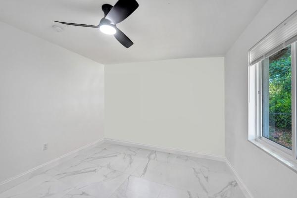 Durrs, 830 NW 19th St, Fort Lauderdale, Florida 33311, image 1