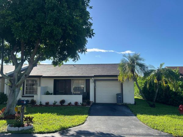 Laurel Oak At Las Verdes, 5427 Laurel Oak St, Delray Beach, Florida 33484, image 1