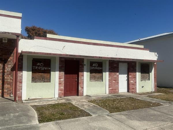 Fort Pierce Residential, 1710 Ave, Fort Pierce, Florida 34950, image 1