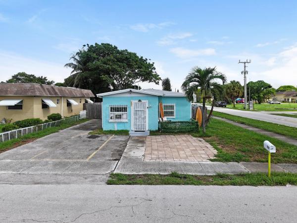 Carver Heights, 207 SW 4th St, Deerfield Beach, Florida 33441, image 1