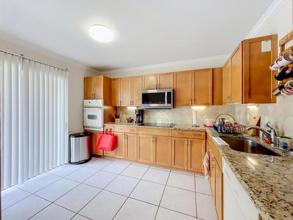 Strathmore Gate West, 281 Amber Ct, Royal Palm Beach, Florida 33411, image 1