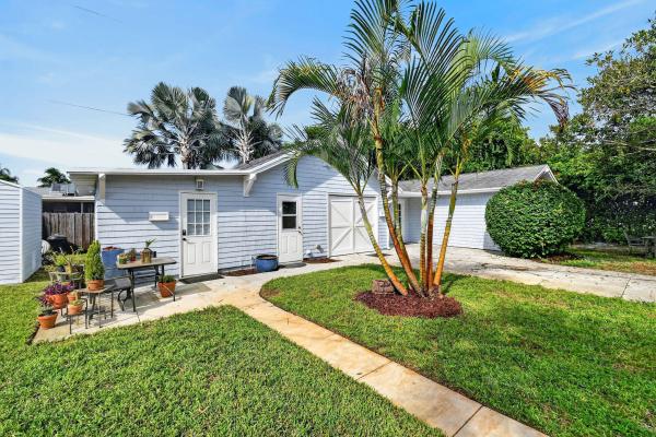 415 Greenbriar Dr, Lake Park, Florida 33403, image 1
