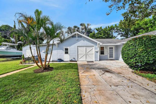 415 Greenbriar Dr, Lake Park, Florida 33403, image 1