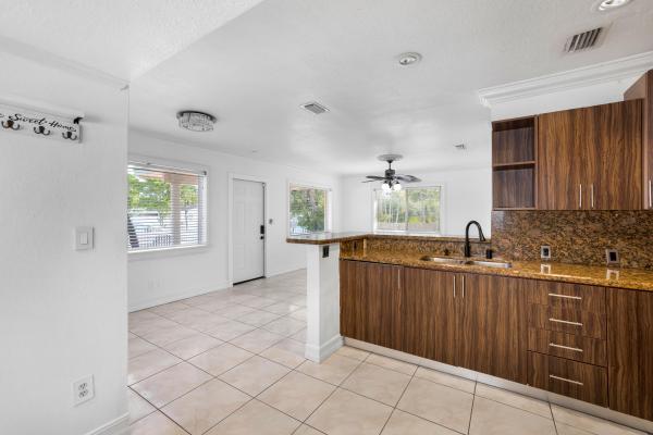 242 W 19th St, Hialeah, Florida 33010, image 1