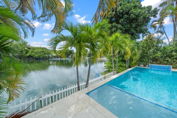 Lauder Gate, 1717 NE 20th Ave, Fort Lauderdale, Florida 33305, image 1