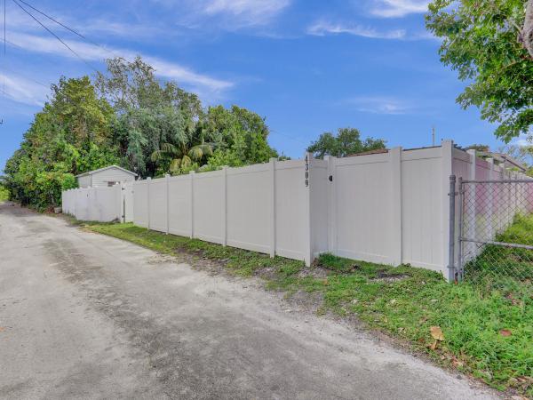 Hollywood Hills, 4309 Johnson St, Hollywood, Florida 33021, image 1