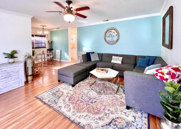 Croissant Park, 513 SW 17th St, Fort Lauderdale, Florida 33315, image 1