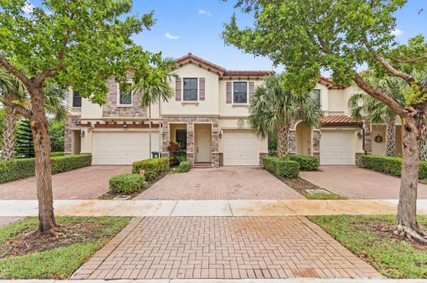 Ashton Parc, 6943 Broadland Way, Coconut Creek, Florida 33073, image 1