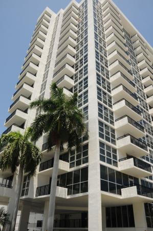 Silver Thatch Atlantic Plaza, 525 N Ocean Blvd #1120, Pompano Beach, Florida 33062, image 1