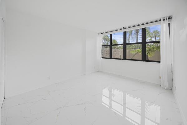Country Club Village, 16300 Golf Club Rd #114, Weston, Florida 33326, image 1