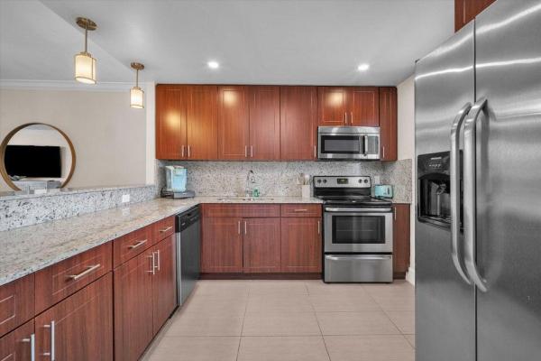 Boca Raton Riviera, 601 N Ocean Blvd #202, Boca Raton, Florida 33432, image 1