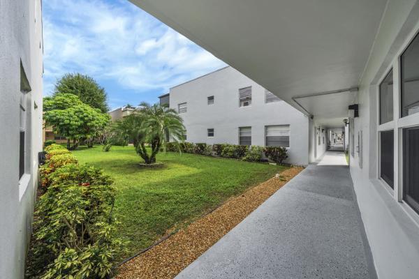 544 Capri L, Delray Beach, Florida 33484, image 1
