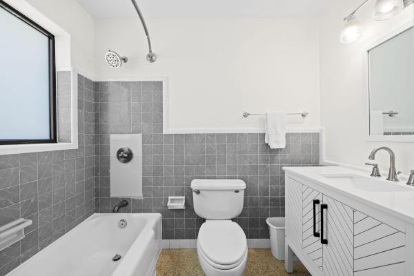 Beachway Manor, 413 NE 25th Ave, Pompano Beach, Florida 33062, image 1