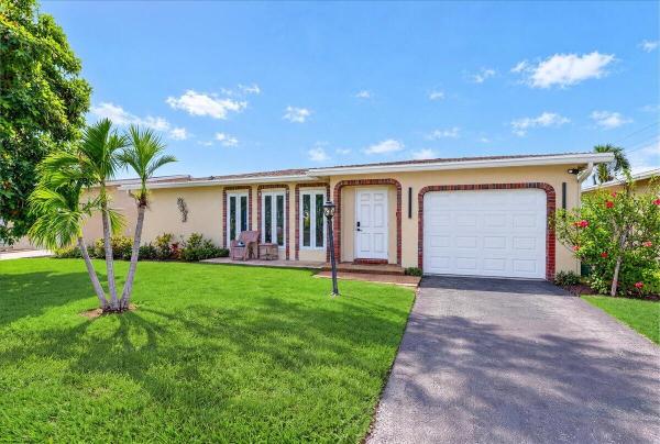 Crystal Lake Golf Villas, 4911 NW 14th Ave, Deerfield Beach, Florida 33064, image 1