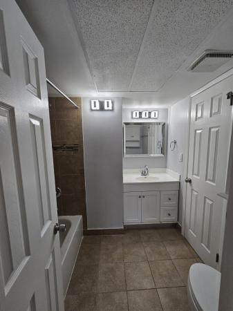 Oakland Shores, 3105 Oakland Shores Dr #J204, Oakland Park, Florida 33309, image 1