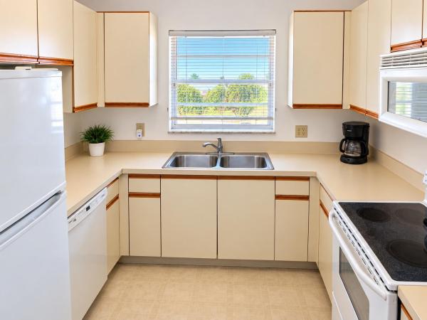 10 Lake Vista Trl #206, Port St. Lucie, Florida 34952, image 1