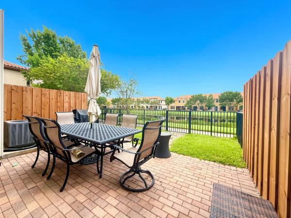 Wellington Parc, 10361 Wellington Parc Dr, Wellington, Florida 33449, image 1