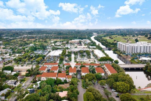Courtyards Of Lake Worth At College Park, 2502 N Dixie Hwy #39, Lake Worth Beach, Florida 33460, image 1