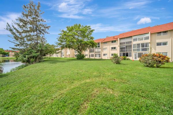 Sunrise Lakes 1, 2700 W Sunrise Lakes Dr #201, Sunrise, Florida 33322, image 1