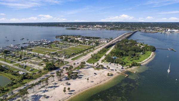 Harbour Isle West, 36 Harbour Isle Dr #303, Fort Pierce, Florida 34949, image 1