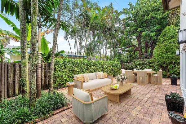 Parkside Villas, 620 NE 9th Ave #4, Fort Lauderdale, Florida 33304, image 1